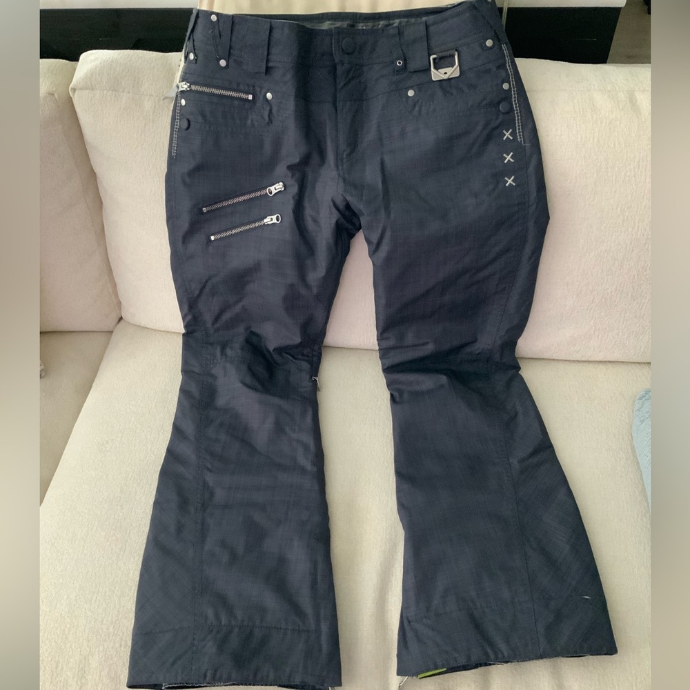Women’s Oakley ski snowboard gray pants signature series